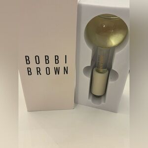 🩵BOBBI BROWN  FACIAL MESSAGE ICE GLOBE🩵
MORE BEAUTIFUL LESS MAKEUP 🩵🩵